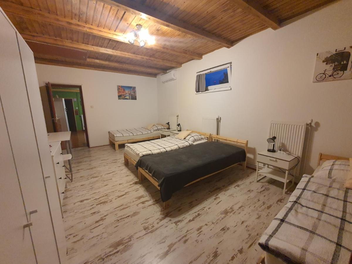 Apartmán Family Friendly Gyál Exteriér fotografie