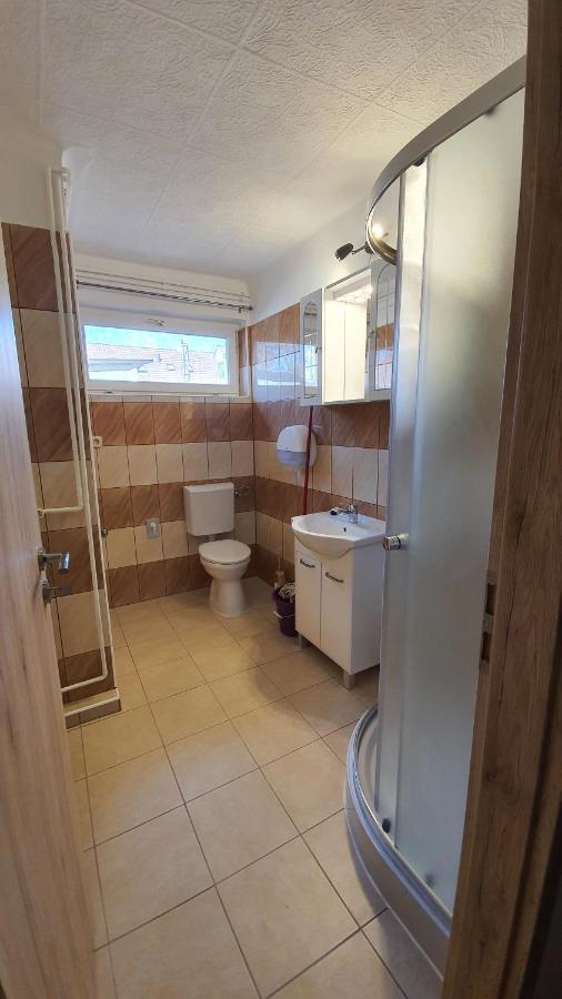 Apartmán Family Friendly Gyál Exteriér fotografie