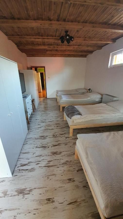 Apartmán Family Friendly Gyál Exteriér fotografie